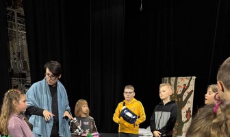 Театральні практики як інструмент соціальної інклюзії під час інклюзивної мистецької резиденції “Простір дії”. Методичні рекомендації